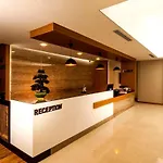 Otel Majura Business