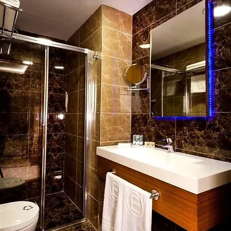 Otel Majura Business