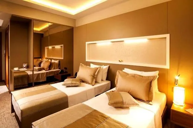 Majura Business Hotel 3*