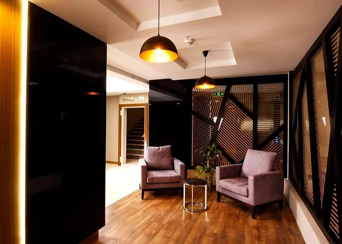 Majura Business Hotel