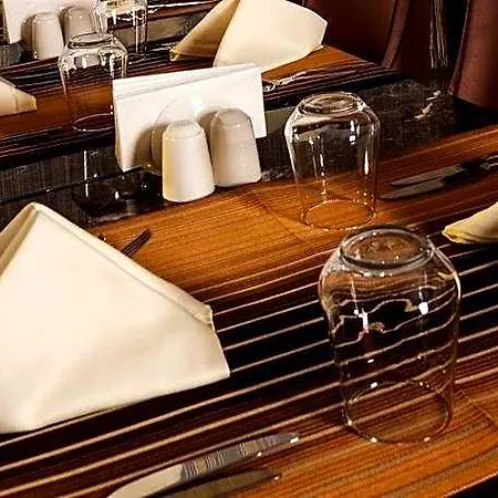 Majura Business Hotel
