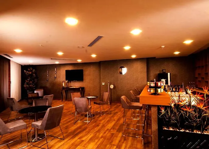 Majura Business Hotel