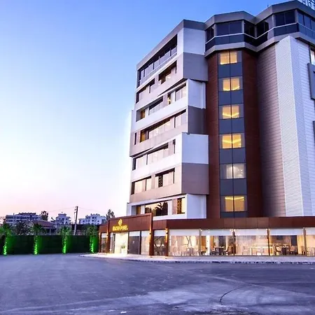 Majura Business Hotel