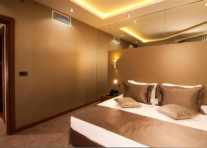 Majura Business Hotel